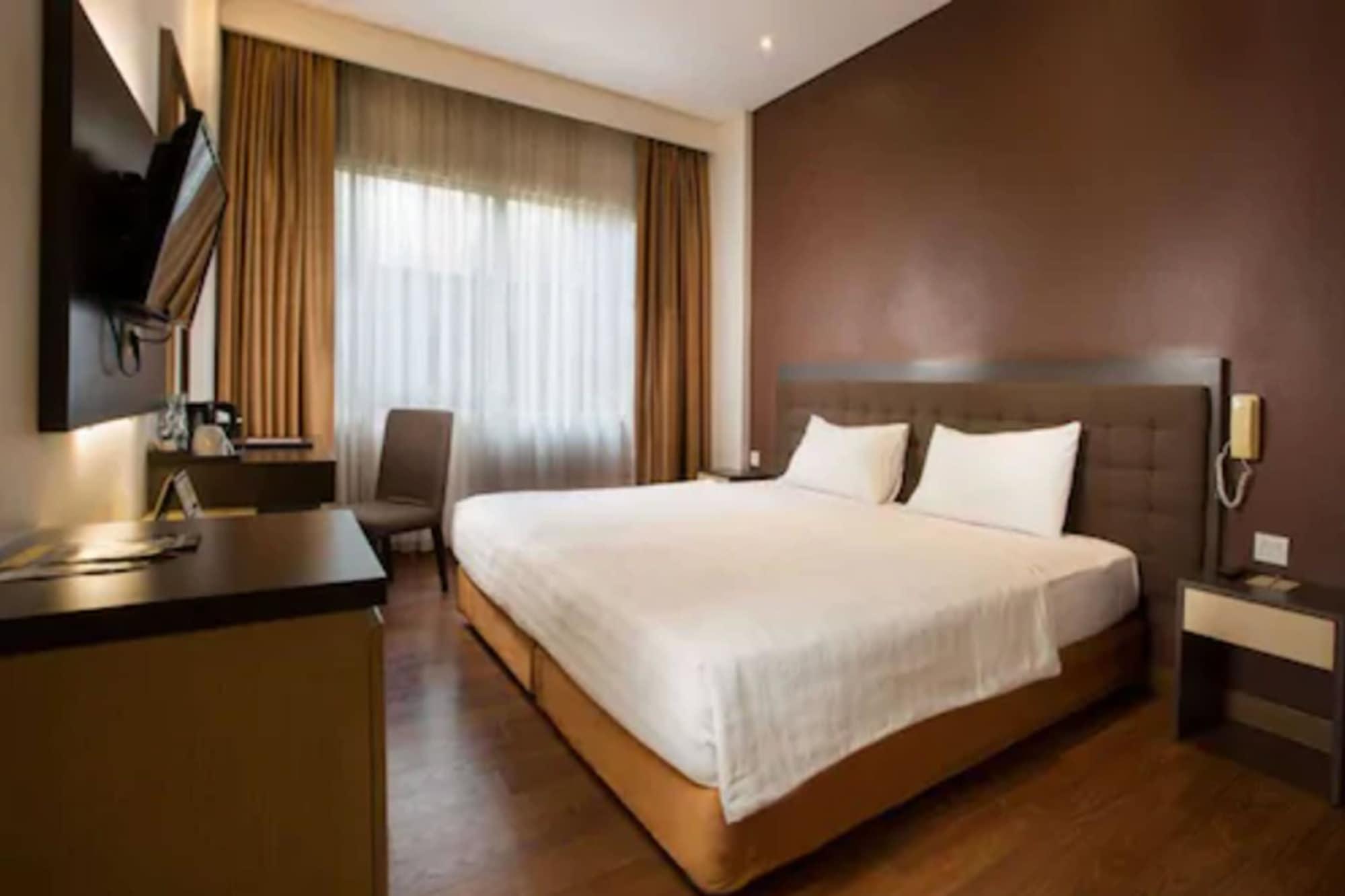 Laras Asri Resort & Spa Salatiga Kültér fotó