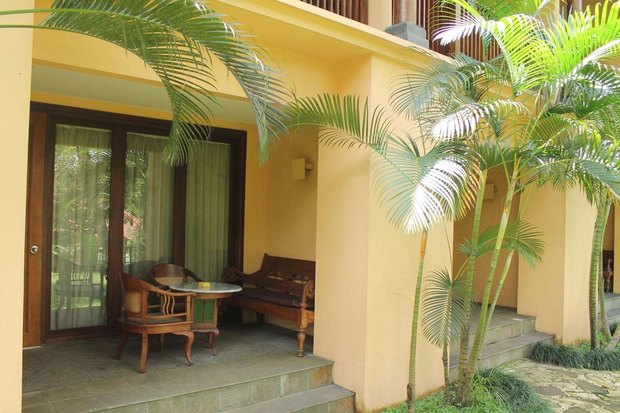 Laras Asri Resort & Spa Salatiga Kültér fotó