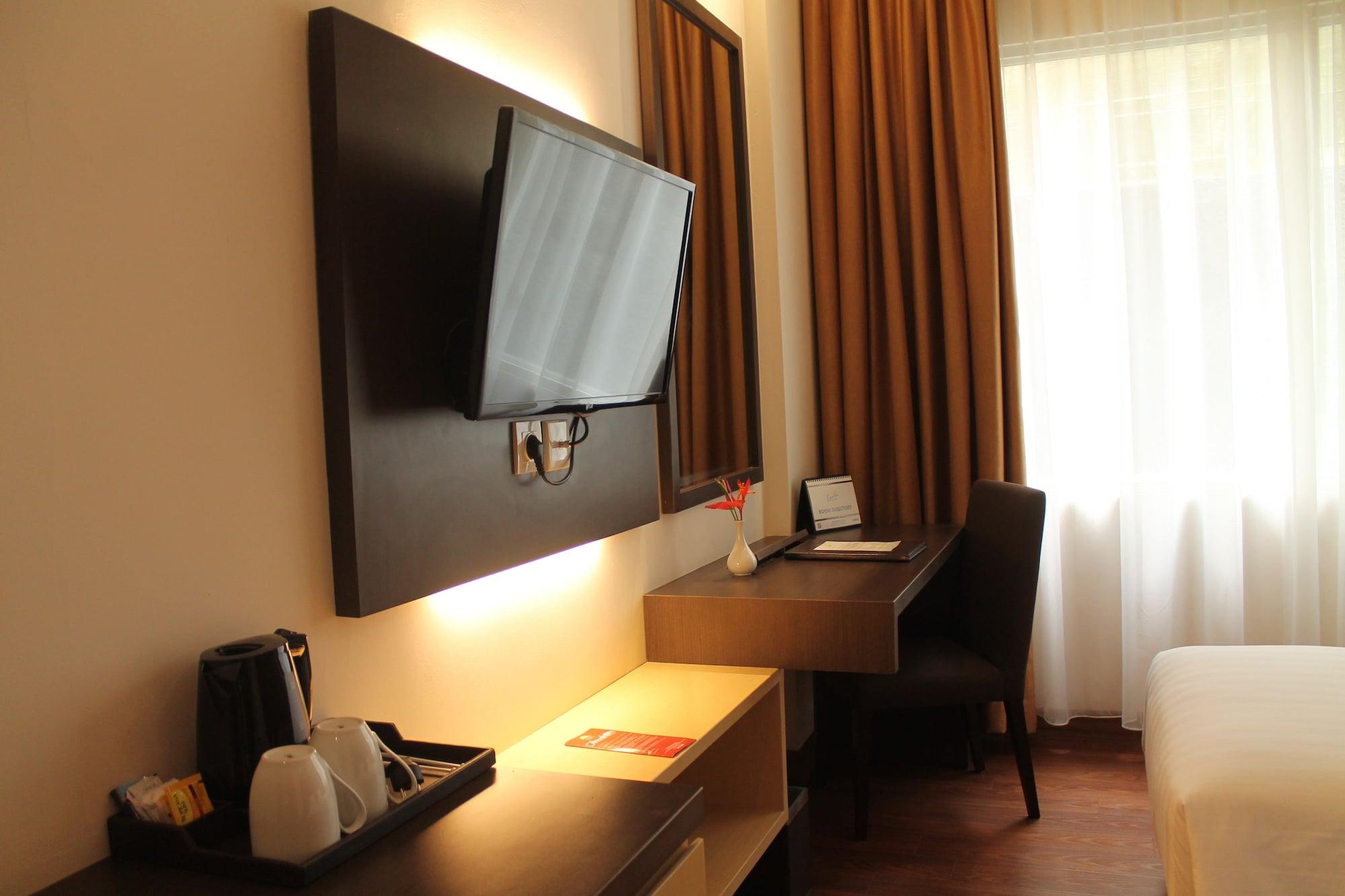 Laras Asri Resort & Spa Salatiga Kültér fotó
