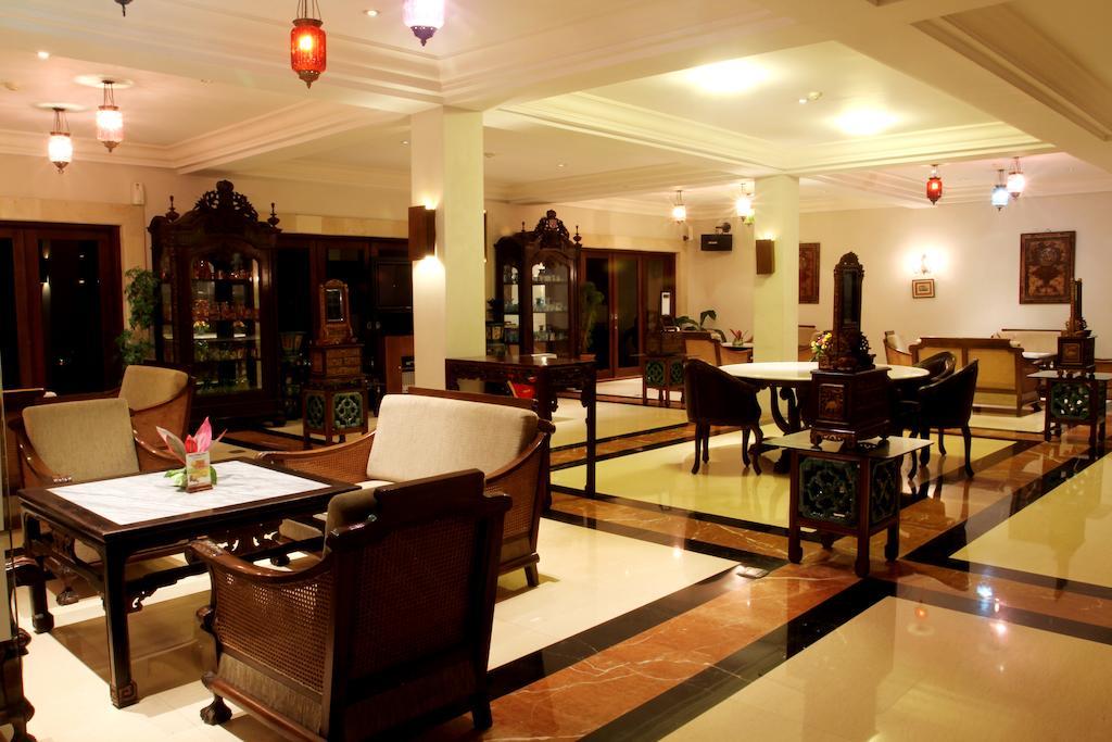 Laras Asri Resort & Spa Salatiga Kültér fotó